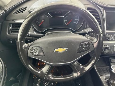 Used 2019 Chevrolet Impala LT FWD image 23