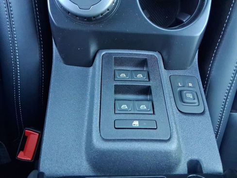 New 2026 Ford Bronco Outer Banks w/ Sasquatch Package AWD/4WD image 19