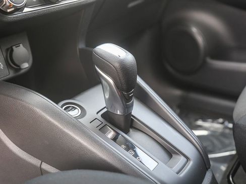 Certified 2025 Nissan Kicks Play S FWD image 21