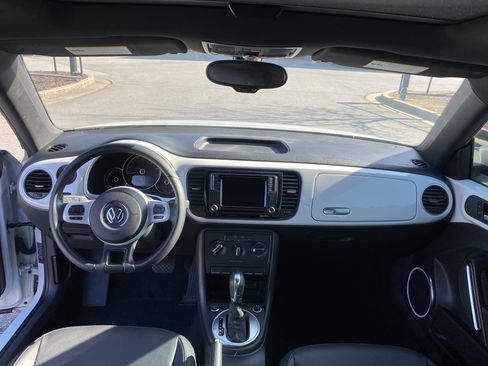 Used 2016 Volkswagen Beetle 1.8T SEL image 17