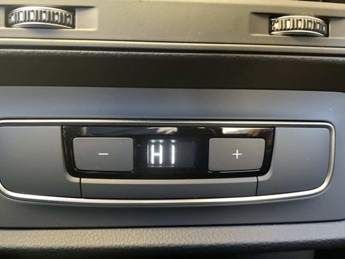 Used 2025 Audi Q7 2.0T Premium w/ Convenience Plus Package image 15