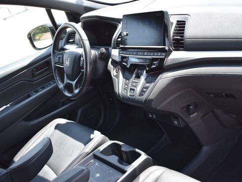 Used 2025 Honda Odyssey Sport-L image 14