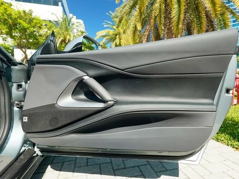Used 2018 Ferrari 812 Superfast RWD image 67