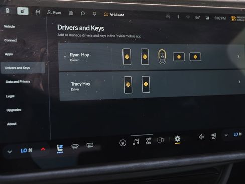 Used 2022 Rivian R1T Adventure image 47