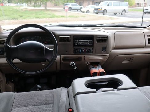 Used 2001 Ford F350 XL AWD/4WD image 16