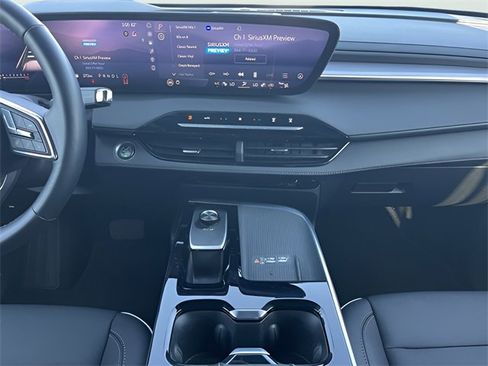 Used 2025 Buick Enclave Preferred image 25