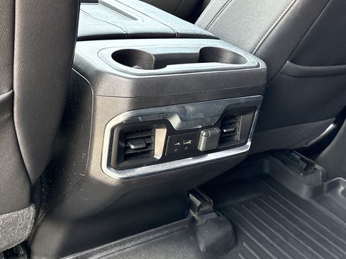 Used 2022 Chevrolet Silverado 2500 LTZ w/ LTZ Convenience Package AWD/4WD image 11