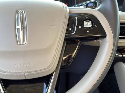 Used 2023 Lincoln Aviator Reserve RWD image 16