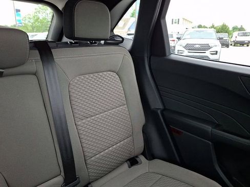 Certified 2022 Ford Escape SE w/ SE Sport Appearance Package AWD/4WD image 28