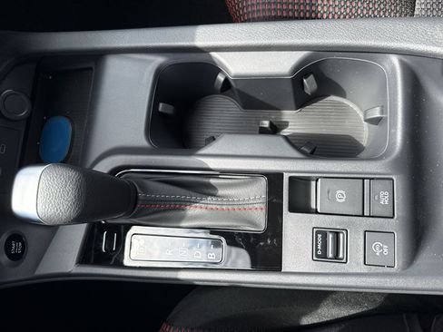 New 2027 Nissan Sentra SR FWD image 21