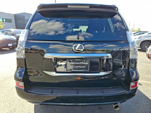 Used 2023 Lexus GX 460 Premium image 4