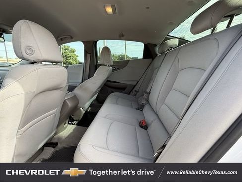 Used 2021 Chevrolet Malibu LS w/ Driver Confidence Package II FWD image 27