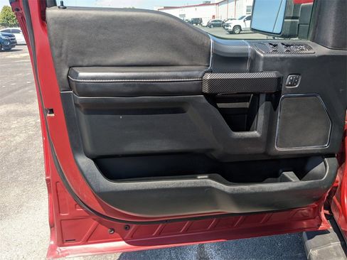 Used 2020 Ford F150 Lariat image 10