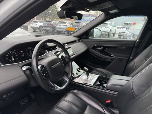 Used 2020 Land Rover Range Rover Evoque SE image 8