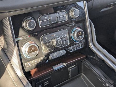 Used 2024 GMC Yukon XL Denali Ultimate image 15