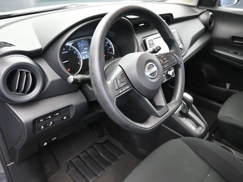 Used 2024 Nissan Kicks S FWD image 12