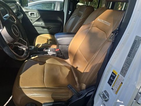 Used 2020 Jeep Wrangler Unlimited Rubicon image 3