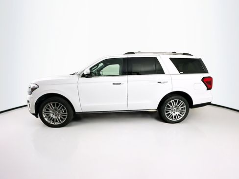 Used 2024 Ford Expedition Limited image 4