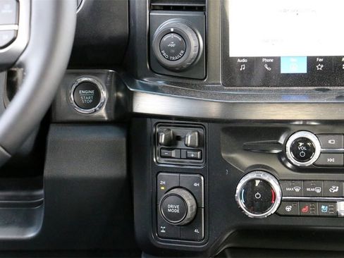 New 2026 Ford F250 Lariat w/ Black Appearance Package image 33