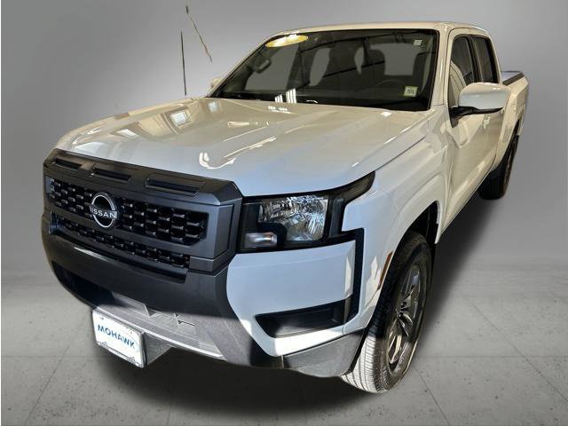 Used 2025 Nissan Frontier SV AWD/4WD image 1