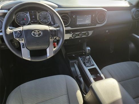 Used 2016 Toyota Tacoma SR5 w/ Towing Package image 13