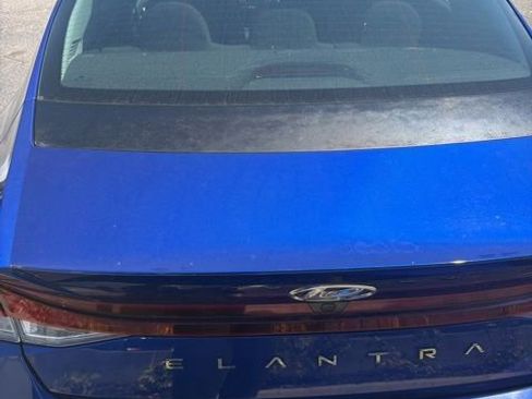 Used 2022 Hyundai Elantra SEL image 7