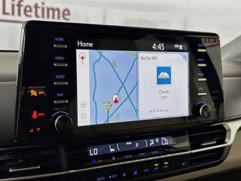Used 2022 Toyota Sienna XLE w/ XLE Plus Package FWD image 8