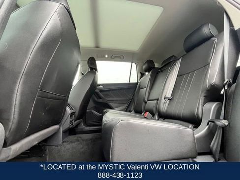 Certified 2023 Volkswagen Tiguan SE w/ Panoramic Sunroof Package image 13