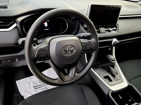 Certified 2025 Toyota RAV4 LE AWD/4WD image 24