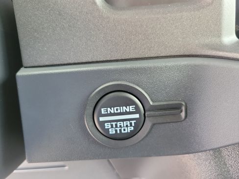New 2026 Ford Bronco 4-Door AWD/4WD image 17