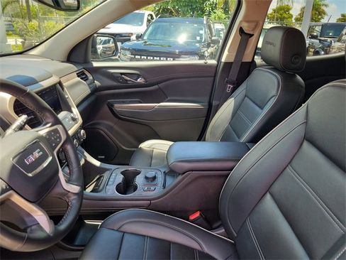 Used 2023 GMC Acadia Denali w/ Trailering Package image 18
