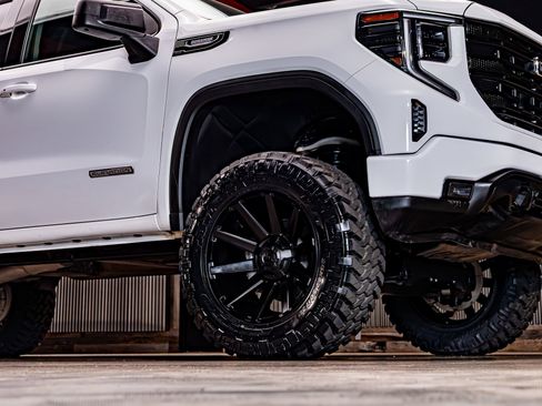 Used 2023 GMC Sierra 1500 Elevation w/ X31 Off-Road Package image 15