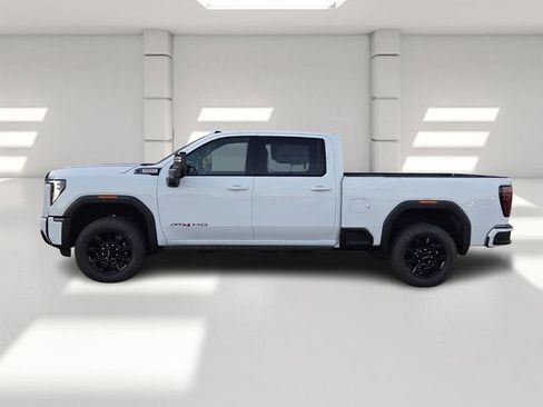 New 2026 GMC Sierra 2500 AT4 image 2