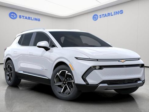 New 2025 Chevrolet Equinox EV LT FWD image 6