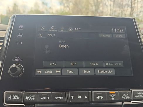 Used 2018 Honda Odyssey EX-L image 27