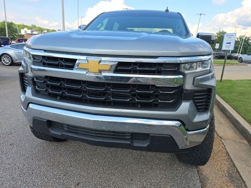 Used 2023 Chevrolet Silverado 1500 LT w/ Protection Package RWD image 4