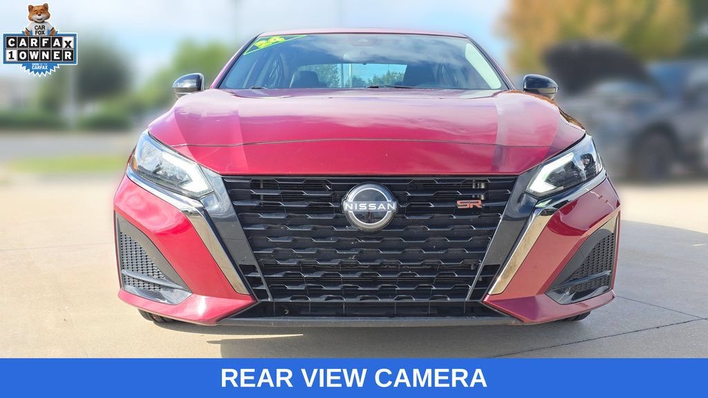 Used 2024 Nissan Altima 2.5 SR FWD image 8