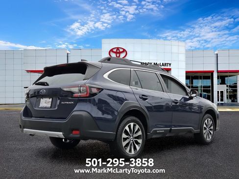 Used 2023 Subaru Outback Limited AWD/4WD image 5