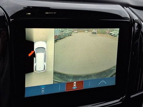 Used 2019 Chevrolet Traverse LT w/ LT Premium Package image 21