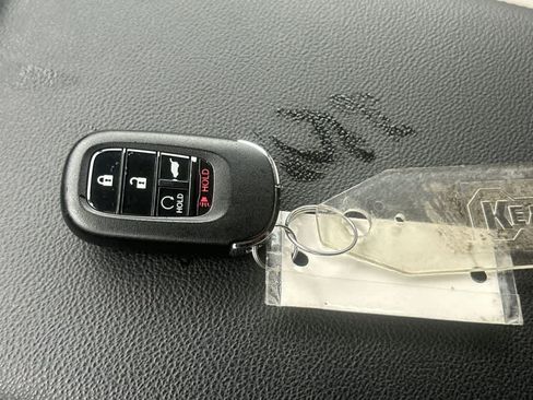 Used 2024 Honda CR-V EX image 29