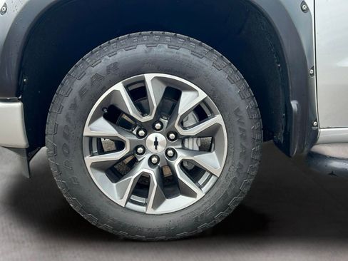 Used 2022 Chevrolet Silverado 1500 RST w/ Convenience Package II image 34