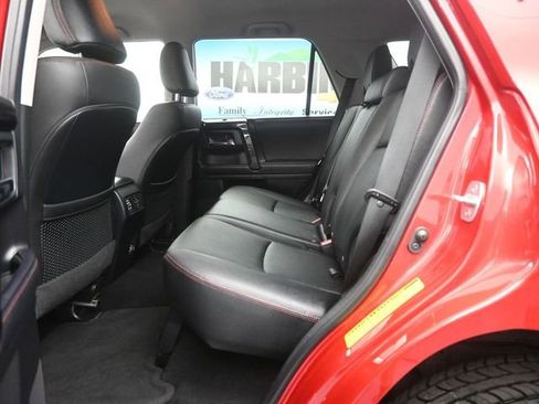 Used 2024 Toyota 4Runner TRD Off-Road Premium image 9