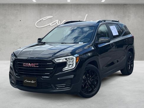Used 2022 GMC Terrain SLE w/ Driver Convenience Package image 1