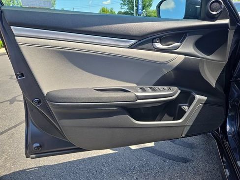 Used 2020 Honda Civic EX image 12