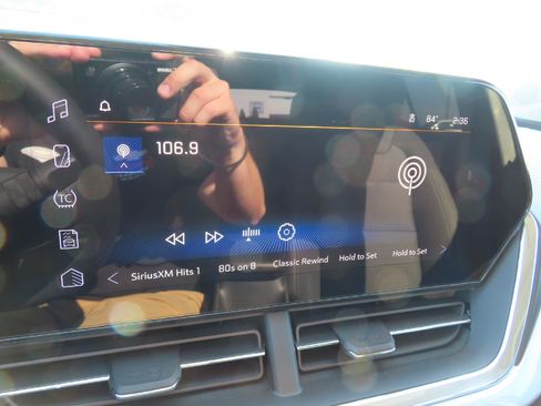 New 2025 Chevrolet Trax LT w/ Sunroof Package image 20