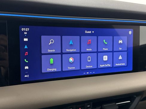 Certified 2025 Porsche Macan Electric image 27