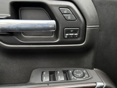 Used 2021 GMC Sierra 1500 SLT w/ SLT Premium Package AWD/4WD image 19