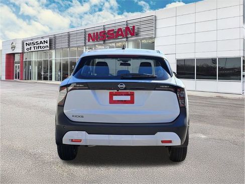 New 2026 Nissan Kicks S image 6