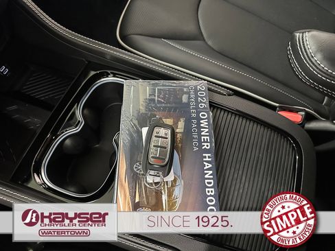 New 2026 Chrysler Pacifica Limited w/ S Appearance Package AWD/4WD image 49