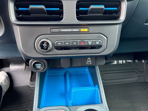 New 2025 Ford Maverick XLT w/ XLT Luxury Package image 15